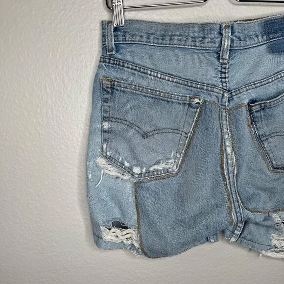 Vintage Levis Distressed Button-Fly Denim Shorts estimated size 29 waist - Picture 6 of 11